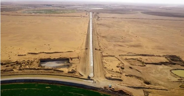The Desert Turns into an Oasis, Cat® Equipment Shows Its Skills1