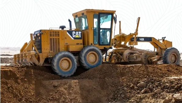 The Desert Turns into an Oasis, Cat® Equipment Shows Its Skills5